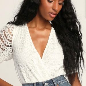 Size small lulus white lace short sleeve body suit